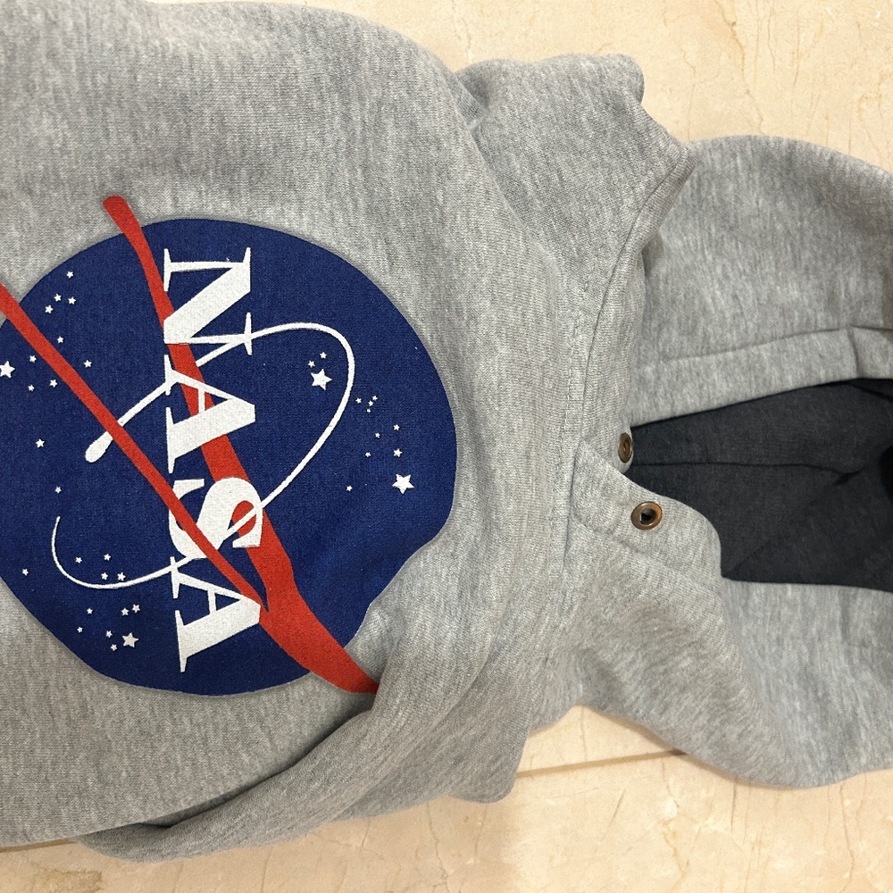 Nada hoodie